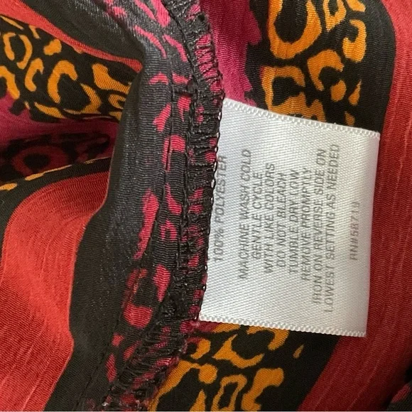 Rebecca Malone Red and Black 1/2 Button Down Shirt. Sleeves up/down SIZE XL - Picture 5 of 5